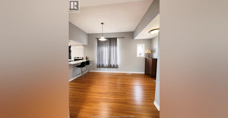 272 Mckay Avenue, Windsor, ON, N9B 1Z4 - 2