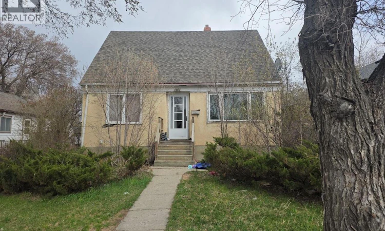 1167 Elphinstone Street