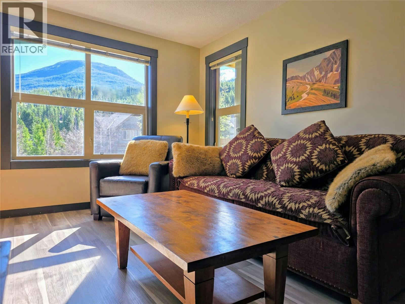 304-2070 Summit Drive, Panorama, BC, V0A 1T0