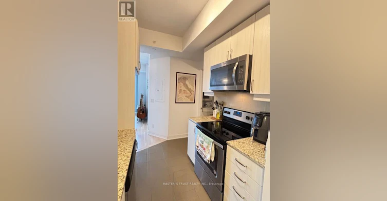 2212-9201 Yonge Street, Richmond Hill, ON, L4C 1H9 - 5