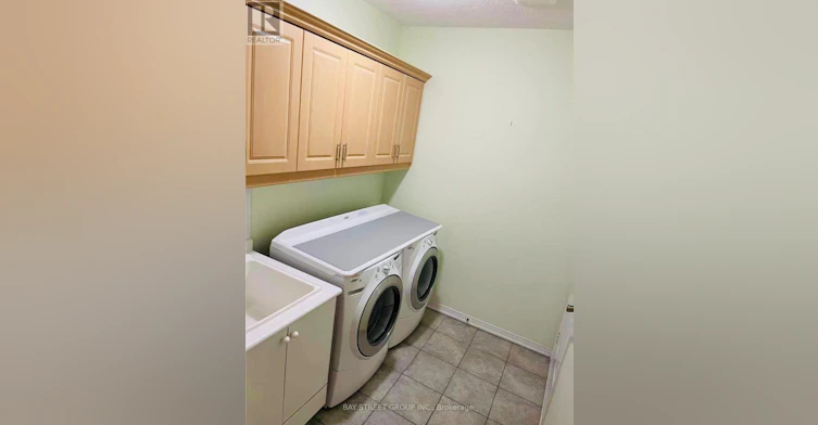 10 Cobblehill Court, Markham, ON, L6C 3E9 - 7