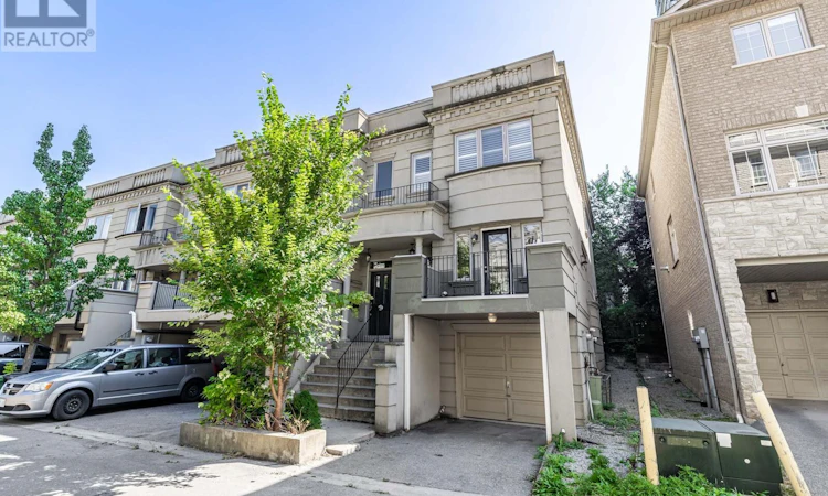 35 William Poole Way