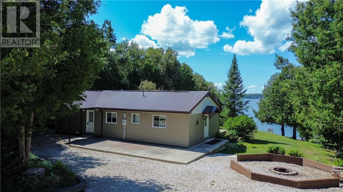 75 Holmes Street, Central Manitoulin, ON, P0P 2B0