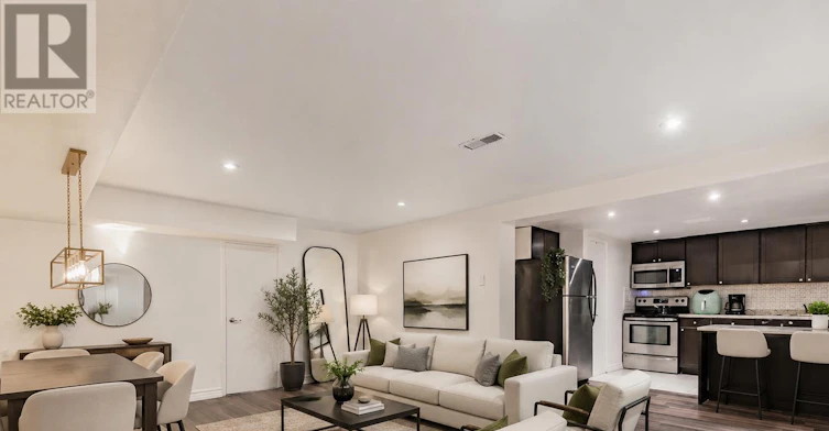 3 Acton Avenue, Toronto, ON, M3H 4G6 - 2