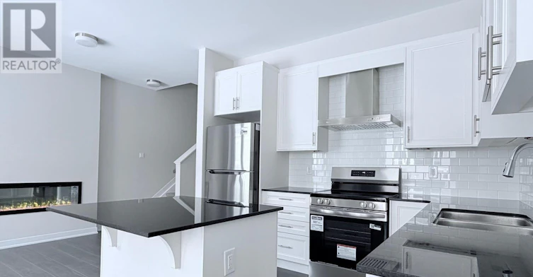 381 Les Emmerson Drive, Ottawa, ON, K2J 7L7 - 4