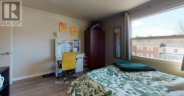226 Westcourt Place, Waterloo, ON, N2L 2R7 - 7