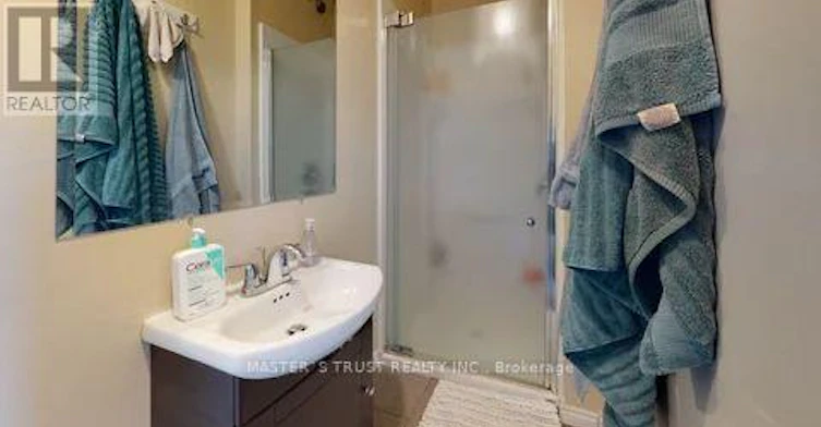 226 Westcourt Place, Waterloo, ON, N2L 2R7 - 13