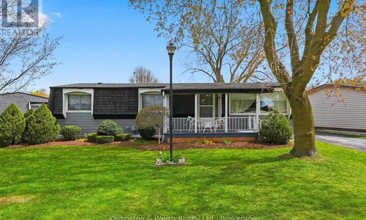 33 Fairview Crescent