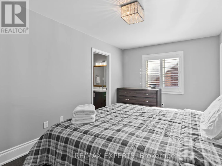 22 Travers Gate, Springwater, ON, L9X 0S8 - 23