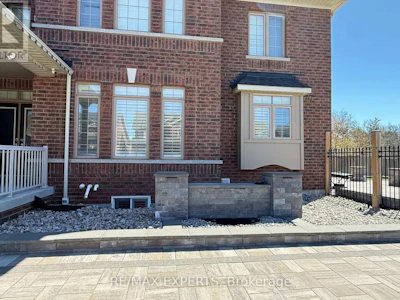 22 Travers Gate - 3
