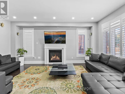 22 Travers Gate - 5