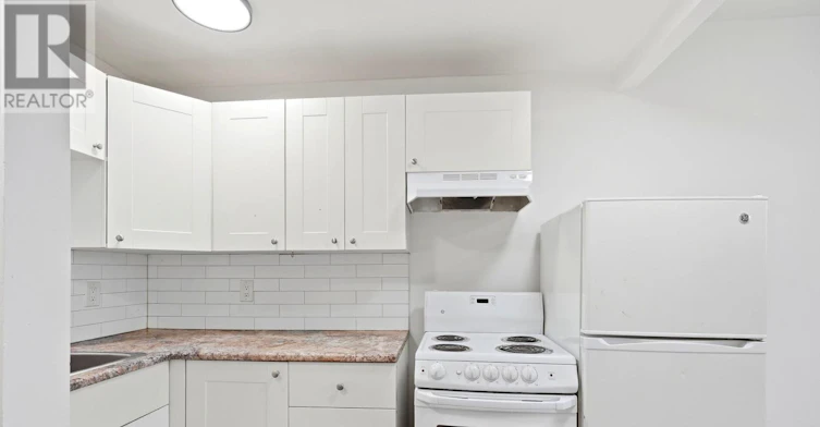 302-423 Richmond Street, London, ON, N6A 3C8 - 3