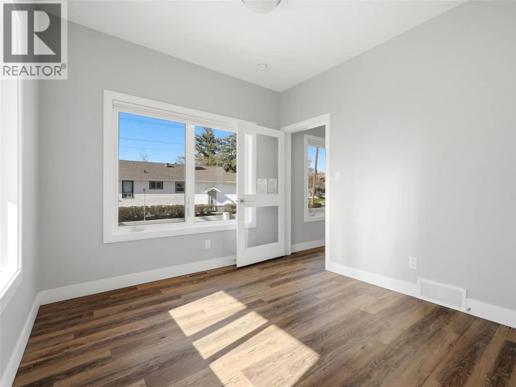 2100 Queen Street, Regina, SK, S4T 4C3 - 21