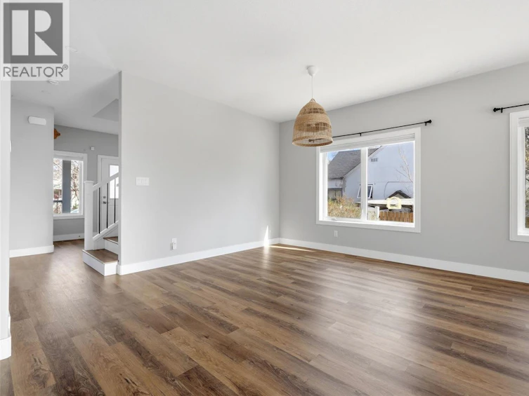 2100 Queen Street, Regina, SK, S4T 4C3 - 5