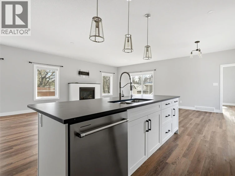 2100 Queen Street, Regina, SK, S4T 4C3 - 12