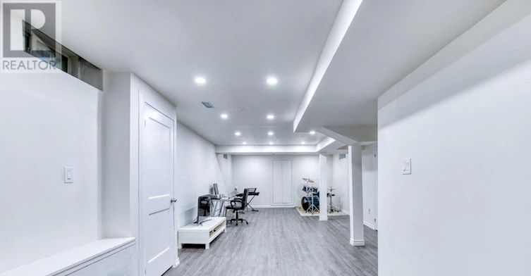 45 Hatch Street E, Whitby, ON, L1M 2H9 - 37
