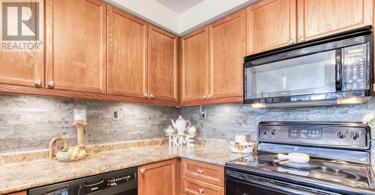 45 Hatch Street E, Whitby, ON, L1M 2H9 - 13