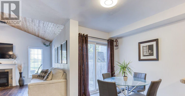 45 Hatch Street E, Whitby, ON, L1M 2H9 - 15