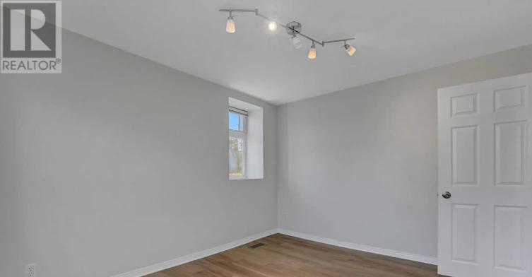 504 Hilson Avenue, Ottawa, ON, K1Z 6C7 - 19