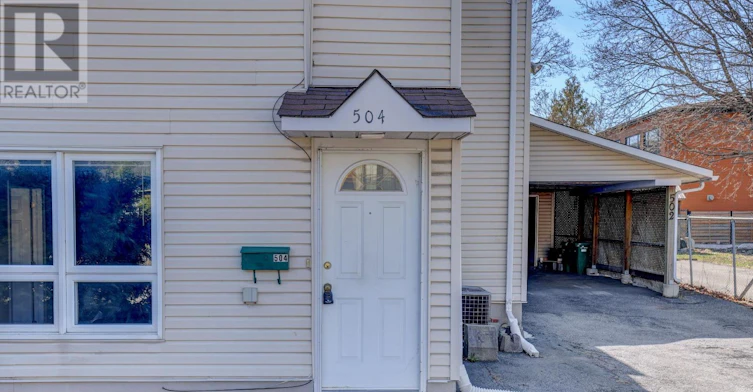 504 Hilson Avenue, Ottawa, ON, K1Z 6C7 - 4