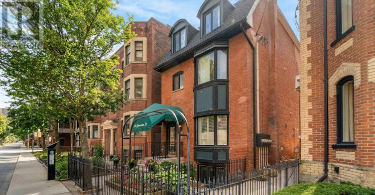 4-65 Gloucester Street, Toronto, ON, M4Y 1L8 - 2
