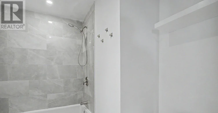 2-226 Lauder Avenue, Toronto, ON, M6E 3H4 - 19