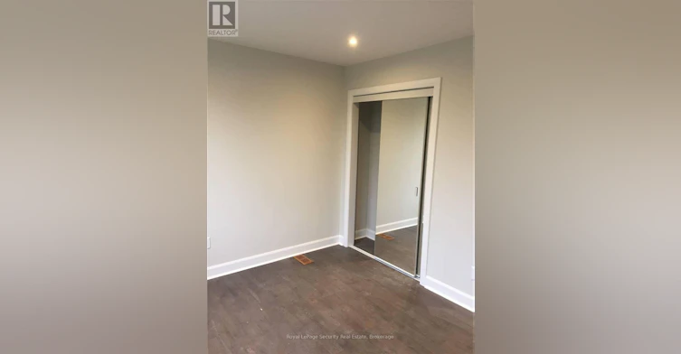 2-226 Lauder Avenue, Toronto, ON, M6E 3H4 - 31