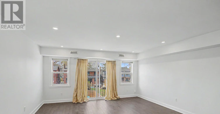 2-226 Lauder Avenue, Toronto, ON, M6E 3H4 - 3