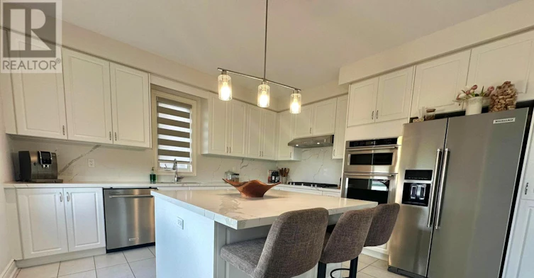 16 Trailbank Gardens, Hamilton, ON, L8B 1Y5 - 4