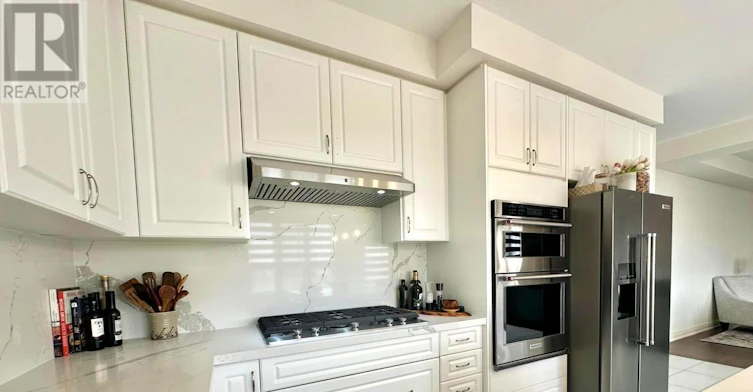 16 Trailbank Gardens, Hamilton, ON, L8B 1Y5 - 7
