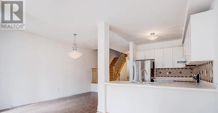 137 Laramie Crescent, Vaughan, ON, L6A 0R1 - 11