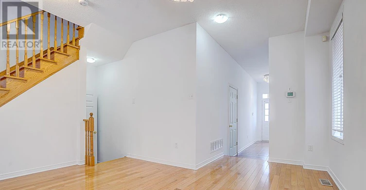 137 Laramie Crescent, Vaughan, ON, L6A 0R1 - 6