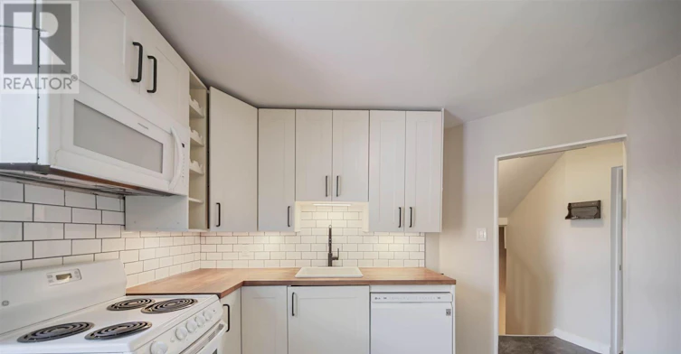 307 Old Weston Road, Toronto, ON, M6N 3A7 - 5