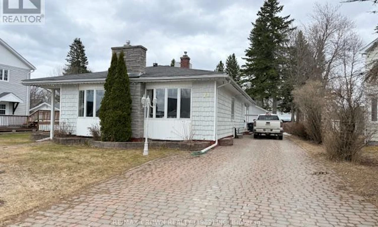 72 Dominion Avenue