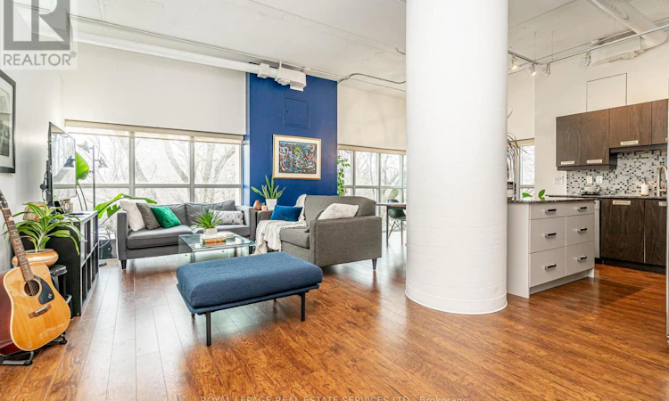206-2 Fieldway Road