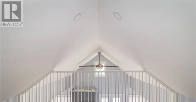 UPPER-6 Clark Street, St. Catharines, ON, L2R 5G2 - 19