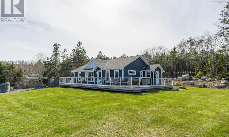 27 Prospect Bay Road