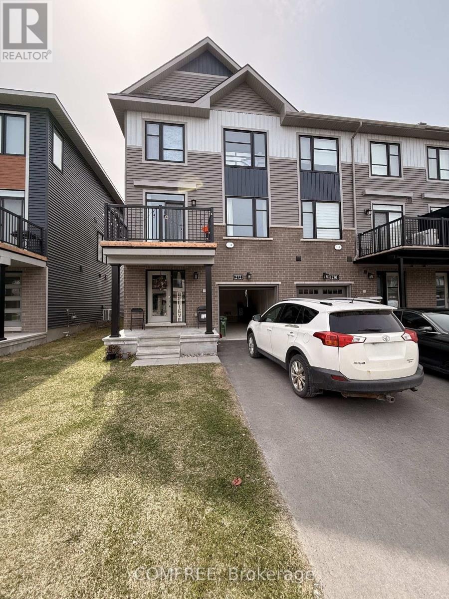 272 Elsie Macgill Walk, Ottawa, ON, K2W 0L2