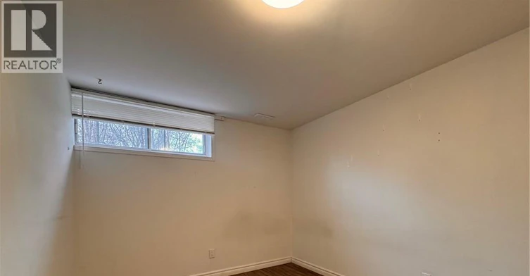 Lower-28 Mulberry Lane, Waterloo, ON, N2L 5L5 - 7