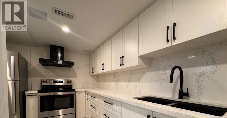 Lower-28 Mulberry Lane, Waterloo, ON, N2L 5L5 - 10