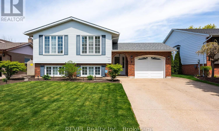 9 Amberwood Court
