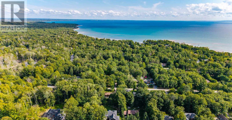 15 Pinecone Avenue, Tiny, ON, L9M 0J2 - 3