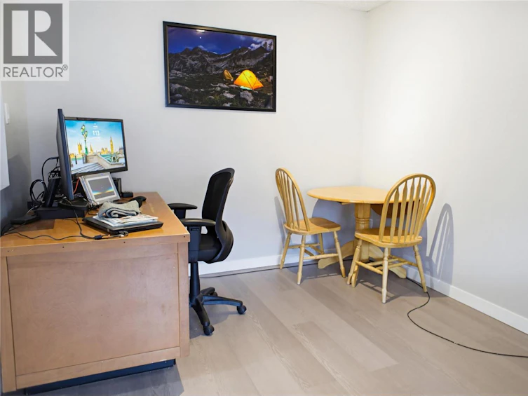 342 Monmouth Drive, Kamloops, BC, V2E 1N7 - 7