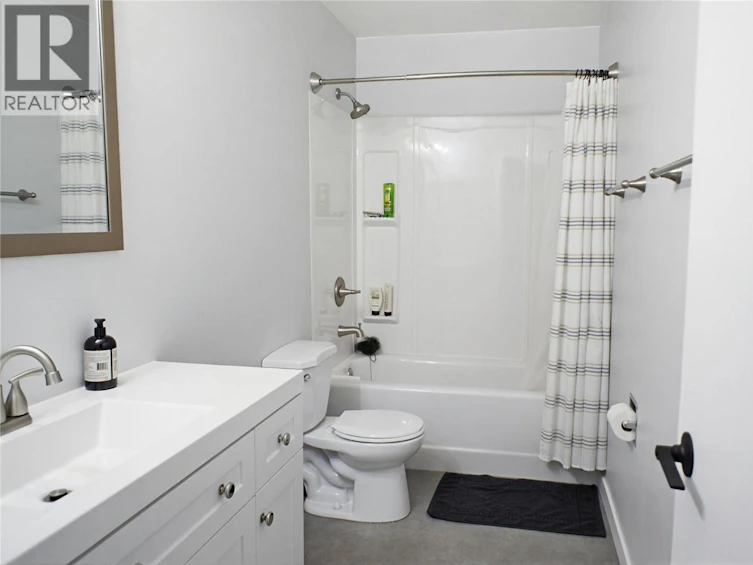342 Monmouth Drive, Kamloops, BC, V2E 1N7 - 12