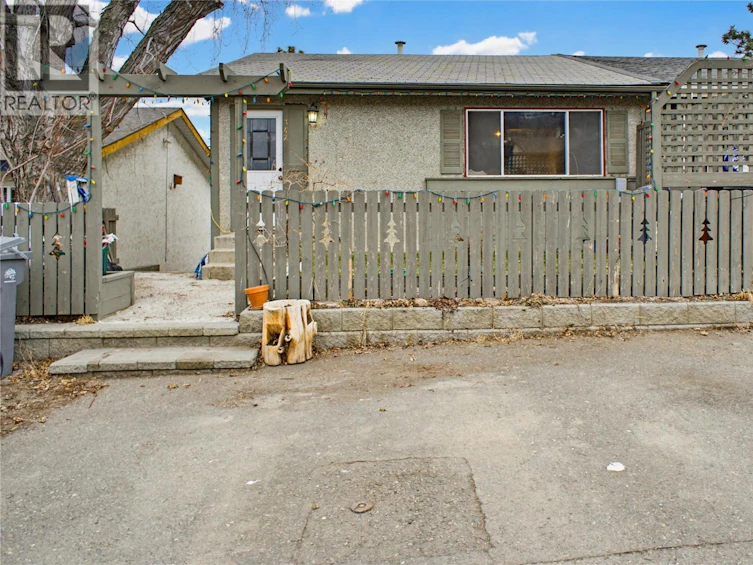 342 Monmouth Drive, Kamloops, BC, V2E 1N7