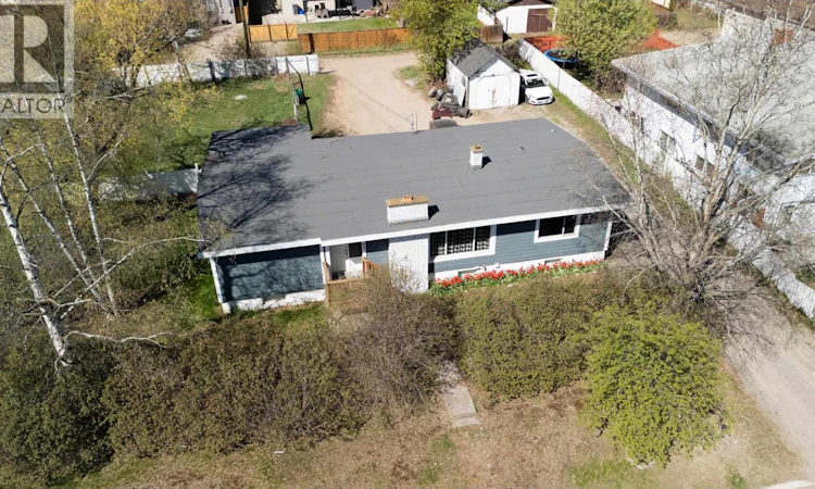 585 Gillett Street