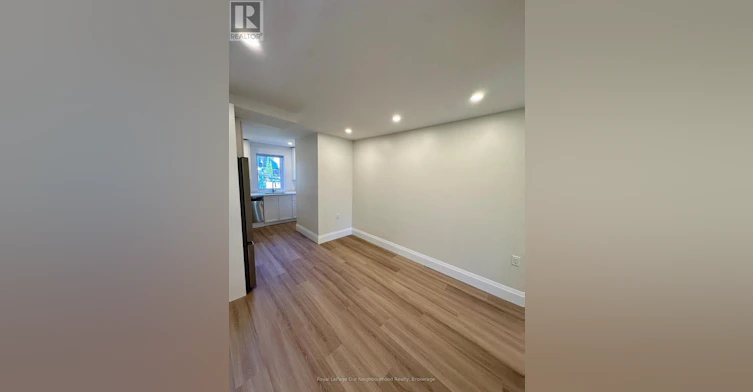 2-659 Vaughan Road, Toronto, ON, M6E 2Y4 - 5
