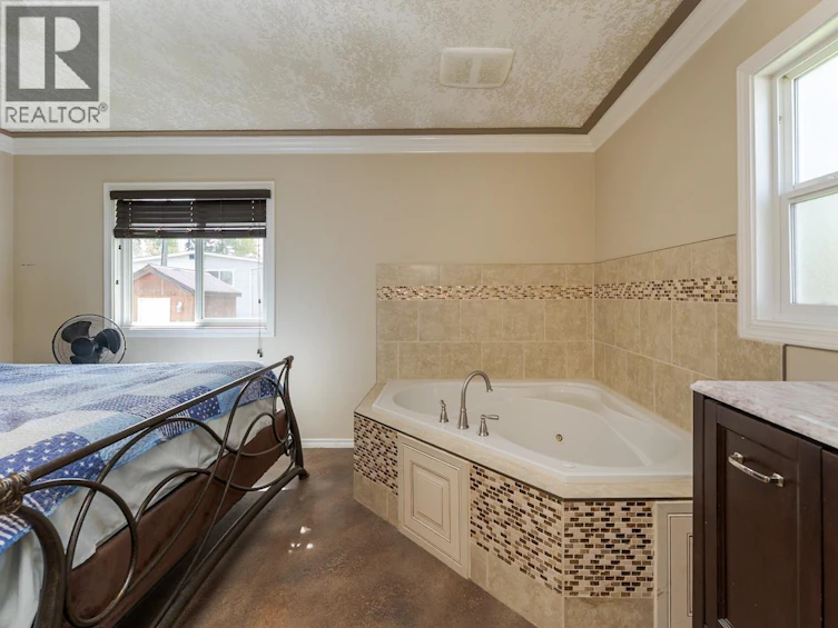 7087 Hoover Drive, Prince George, BC, V2K 2P4 - 33