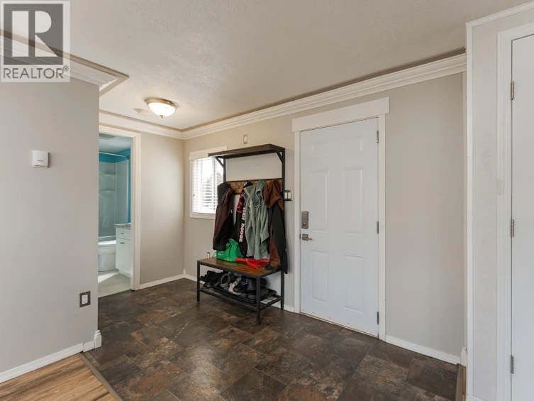 7087 Hoover Drive, Prince George, BC, V2K 2P4 - 10