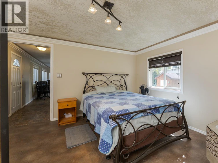 7087 Hoover Drive, Prince George, BC, V2K 2P4 - 32